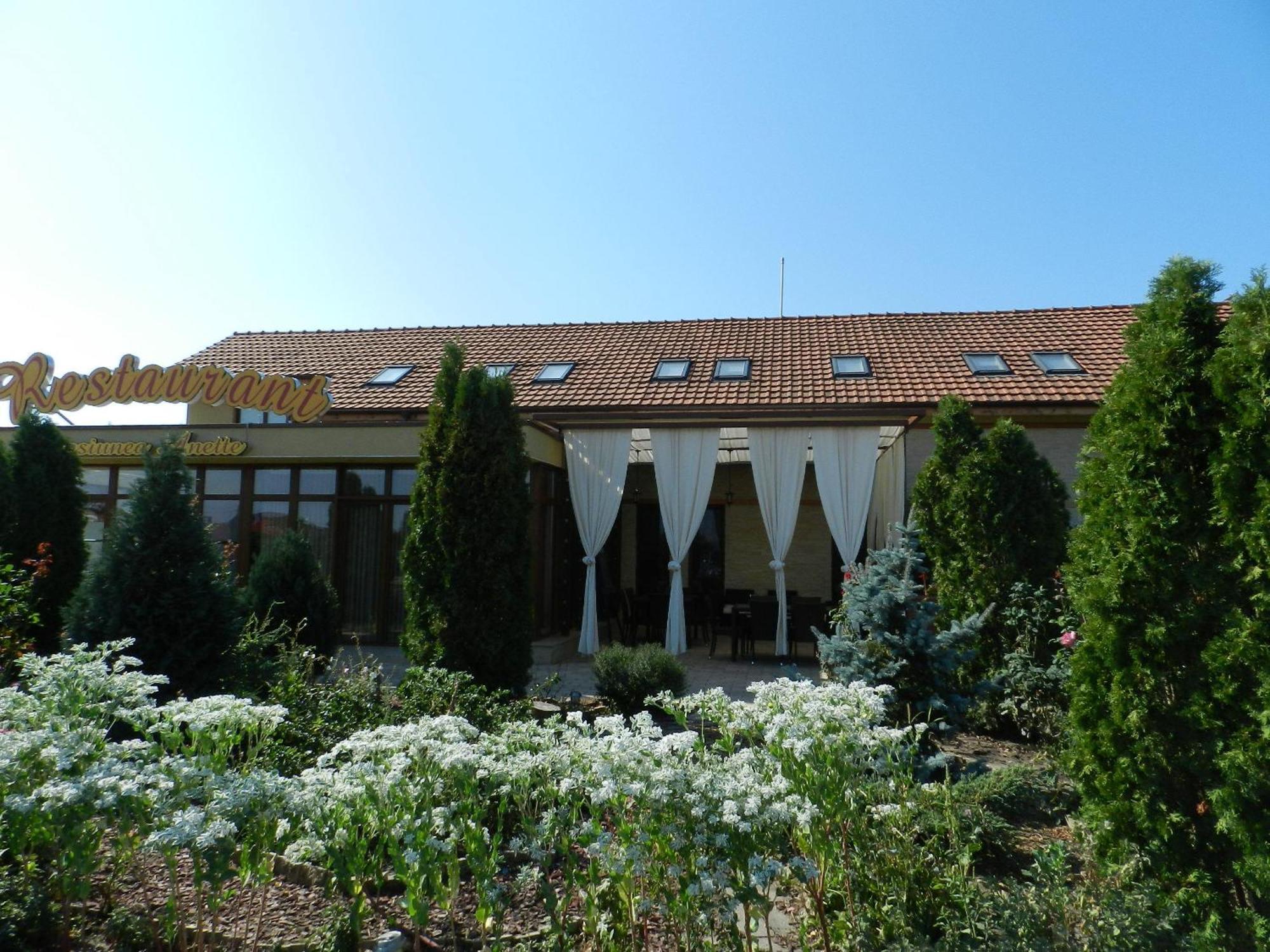 Anette Resort & Spa Covaci Exterior foto